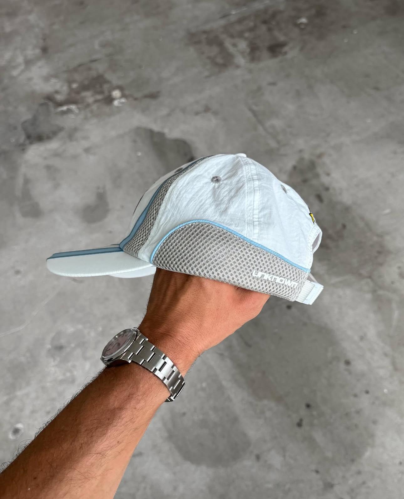 VRUNK X UNKNOWN - WHITE CAP